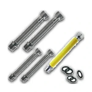 Componenti del completo kit flessibili caldaia da 40 cm con tubi in acciaio per acqua, tubo giallo per gas e set guarnizioni